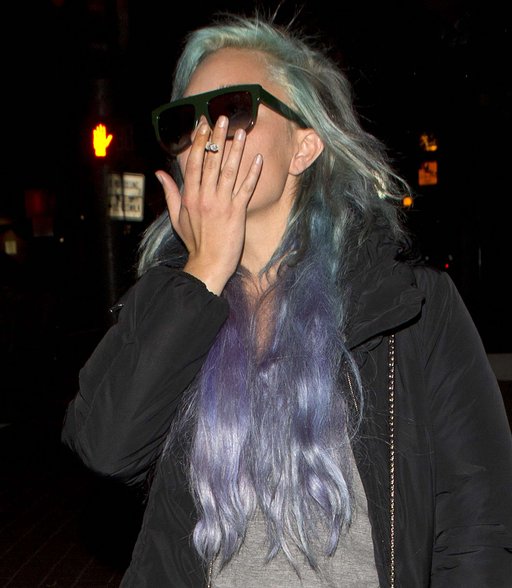 Amanda Bynes Smokes As She Leaves A Tattoo Shop - November 12