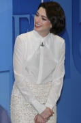 Anne Hathaway Promote 'Intersellar' at GMA - November 5th