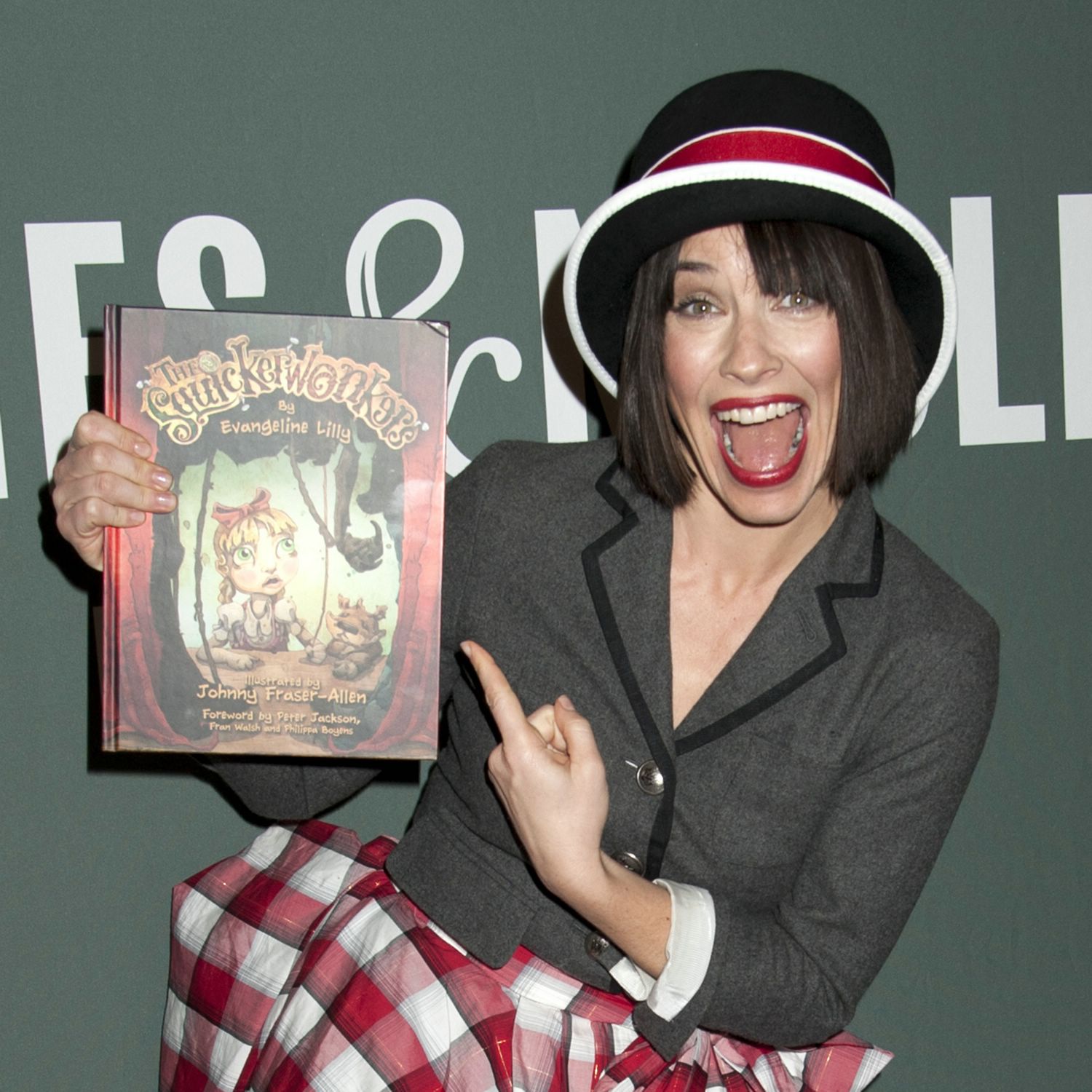 Evangeline Lilly attends a signing for her new book 'The Squickerwonkers Vol 1' - November 17
