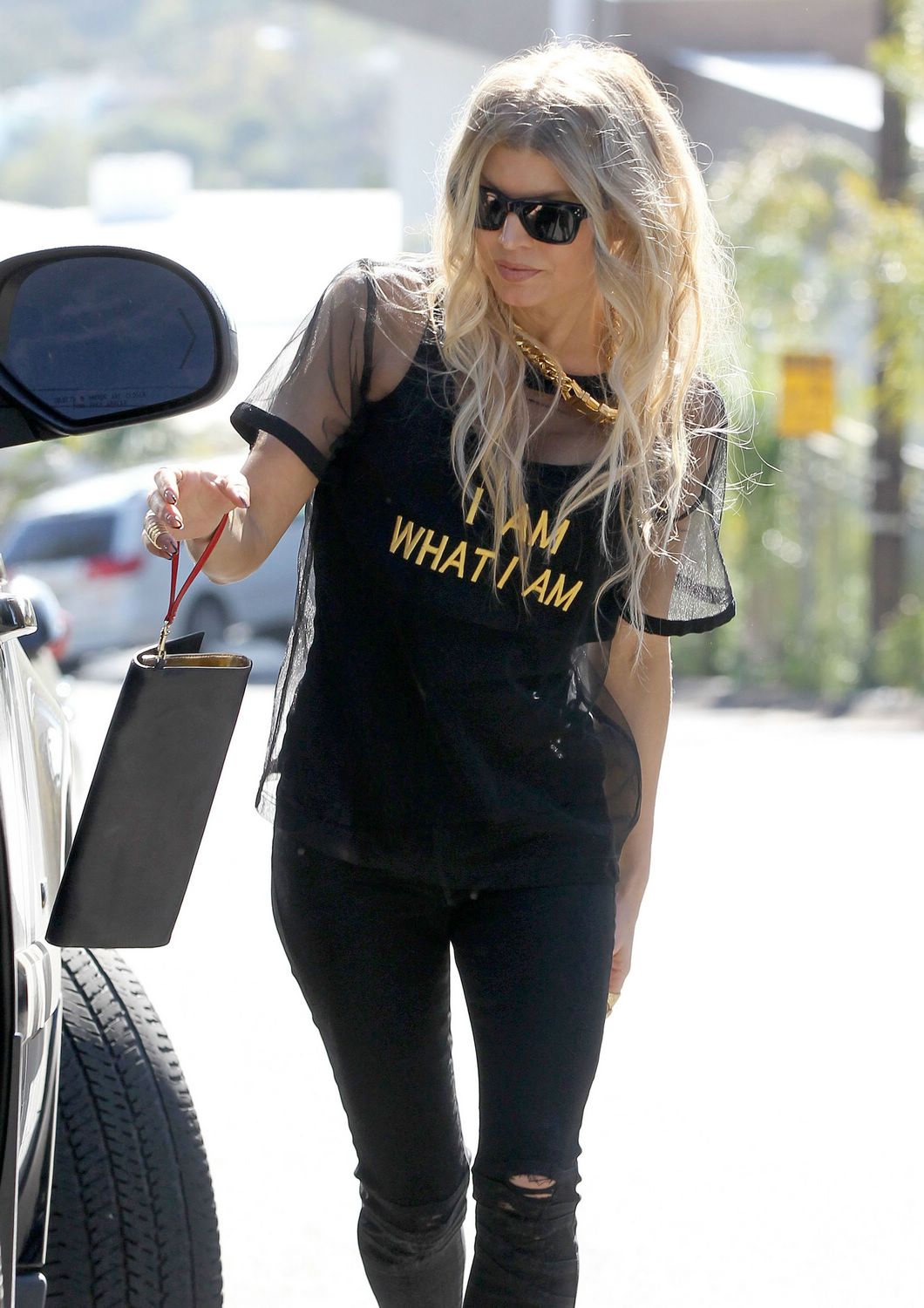 Fergie Leaving Her House in Brentwood, California - November 22