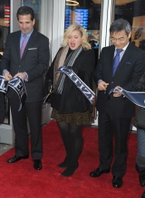 Kelly Clarkson cuts the ribbon for the Citizen Watch Company Global Flagship Store Grand Opening - November 19