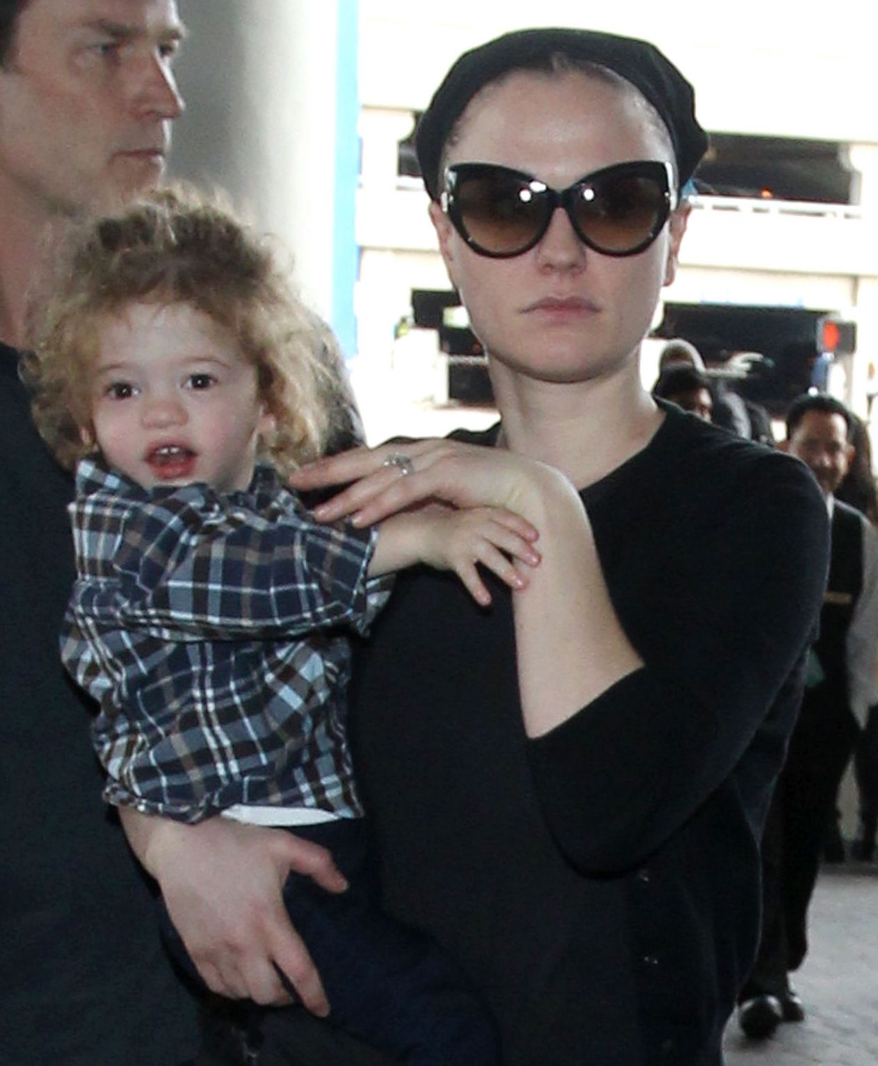 Anna Paquin and Stephen Moyer Jet Off At LAX - December 18