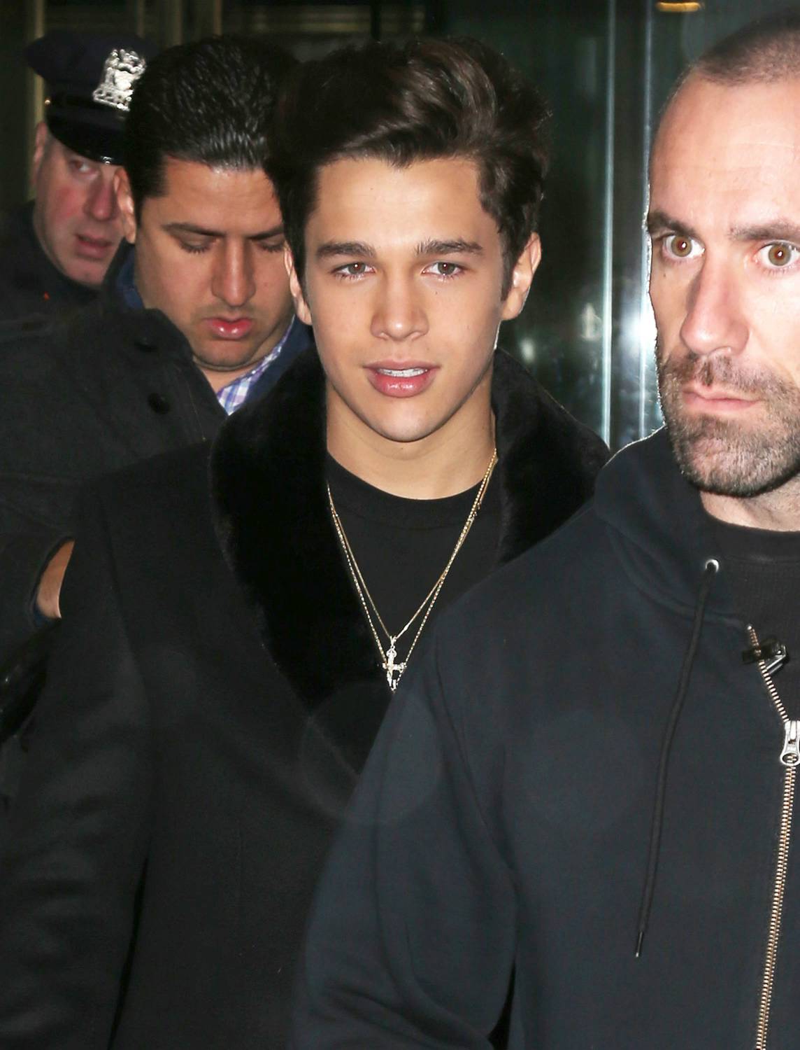Austin Mahone drops by NBC Studios for an appearance on the "Today" show on December 9, 2014 in New York City, New York.