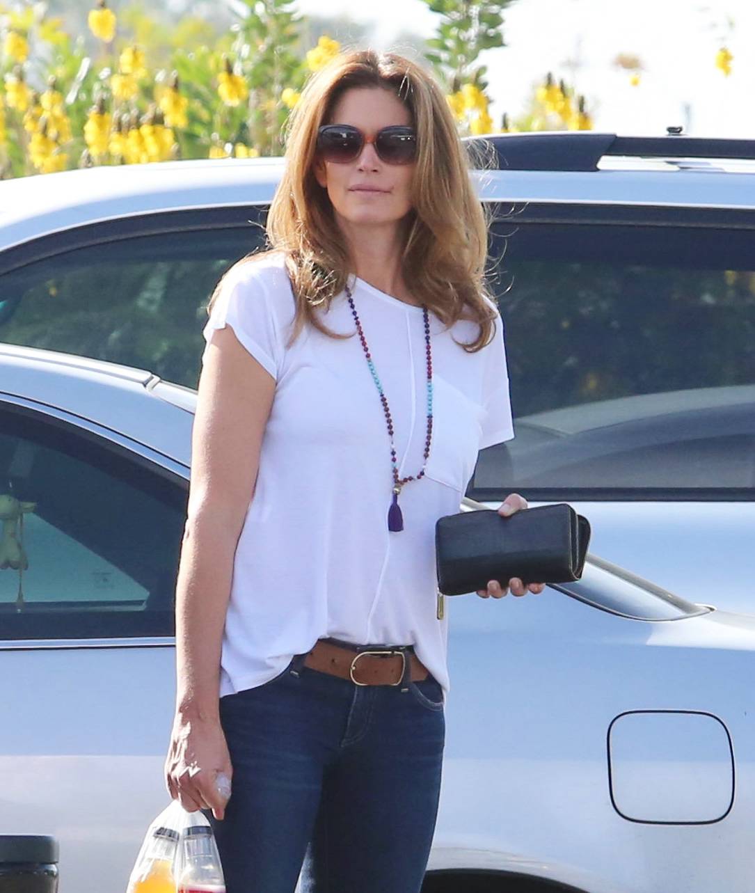 Cindy Crawford shopping with Rande Gerber and son Priestly at the farmers marking buying tea and juice Sunday December 7, 2014.