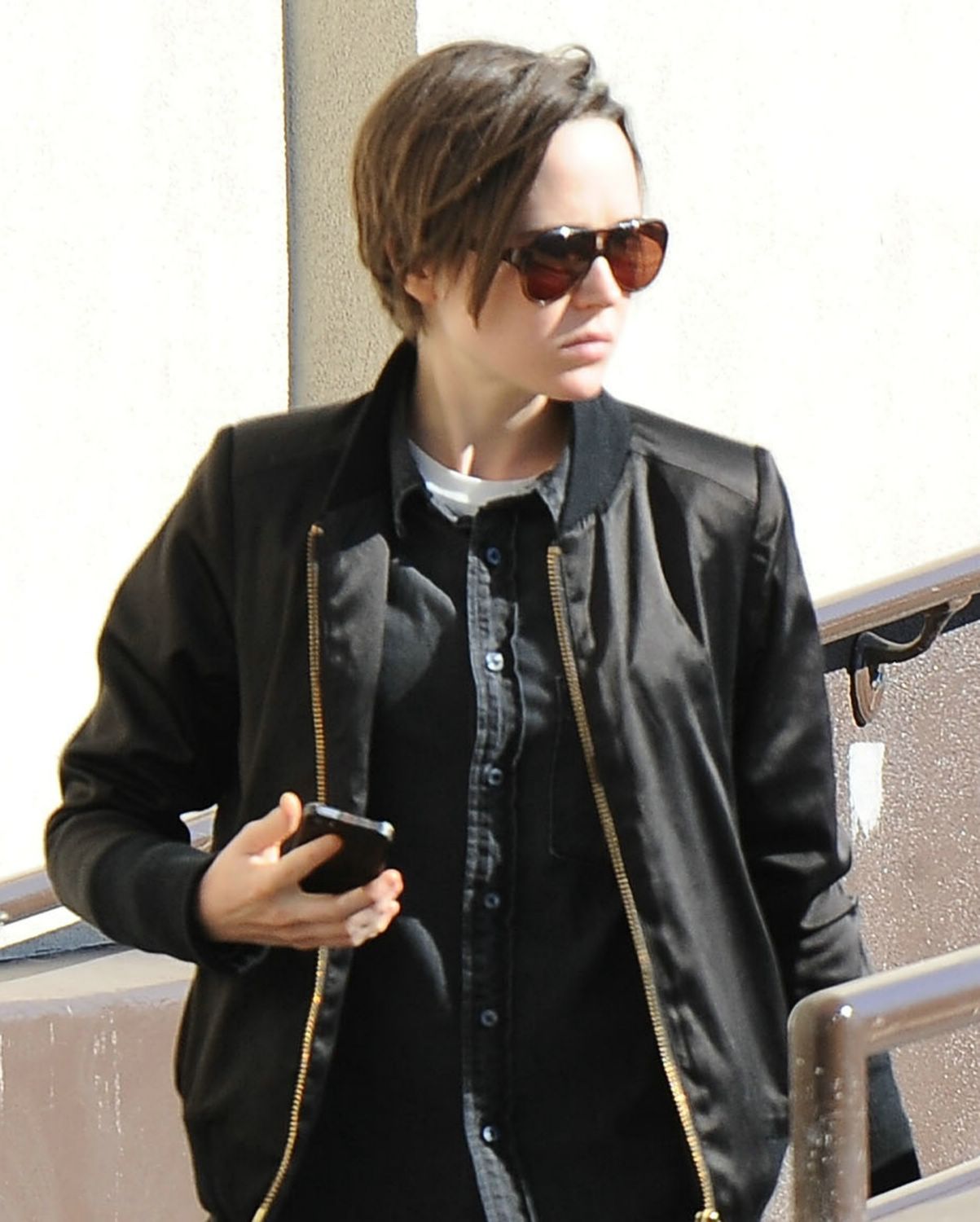 'Robodog' actress Ellen Page stops by Rite-Aid Pharmacy in West Hollywood, California on December 13, 2014.