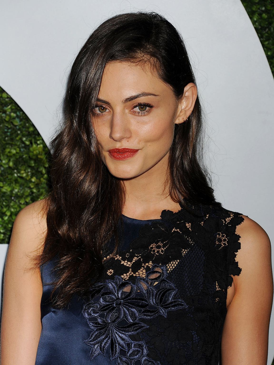 Elizabeth Henstridge and Phoebe Tonkin At 2014 GQ Men Of The Year Party - December 4