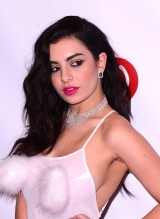 charli-xcx-dec-11-06