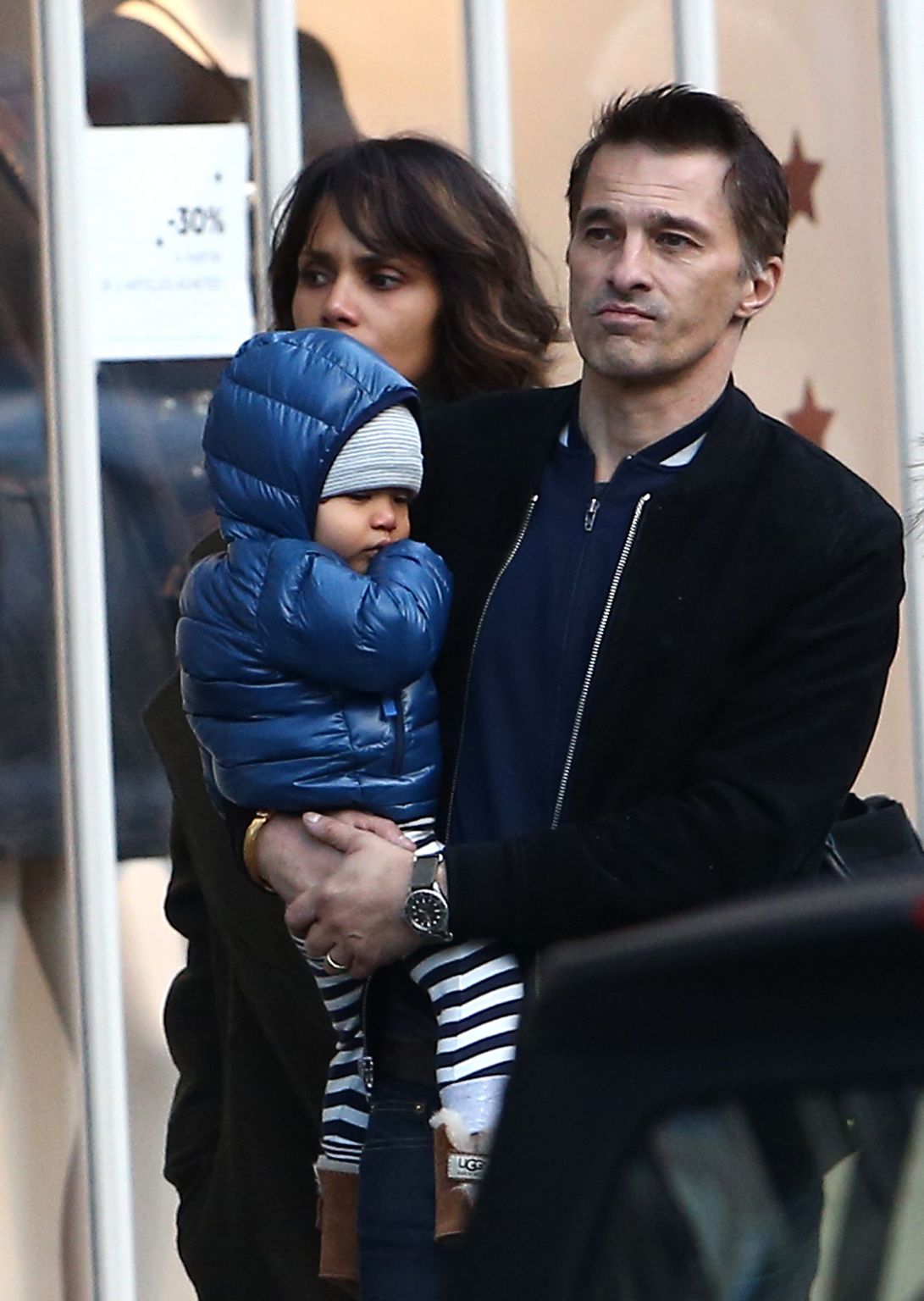 Halle Berry and Olivier Martinez With Baby Maceo in Paris - December 20