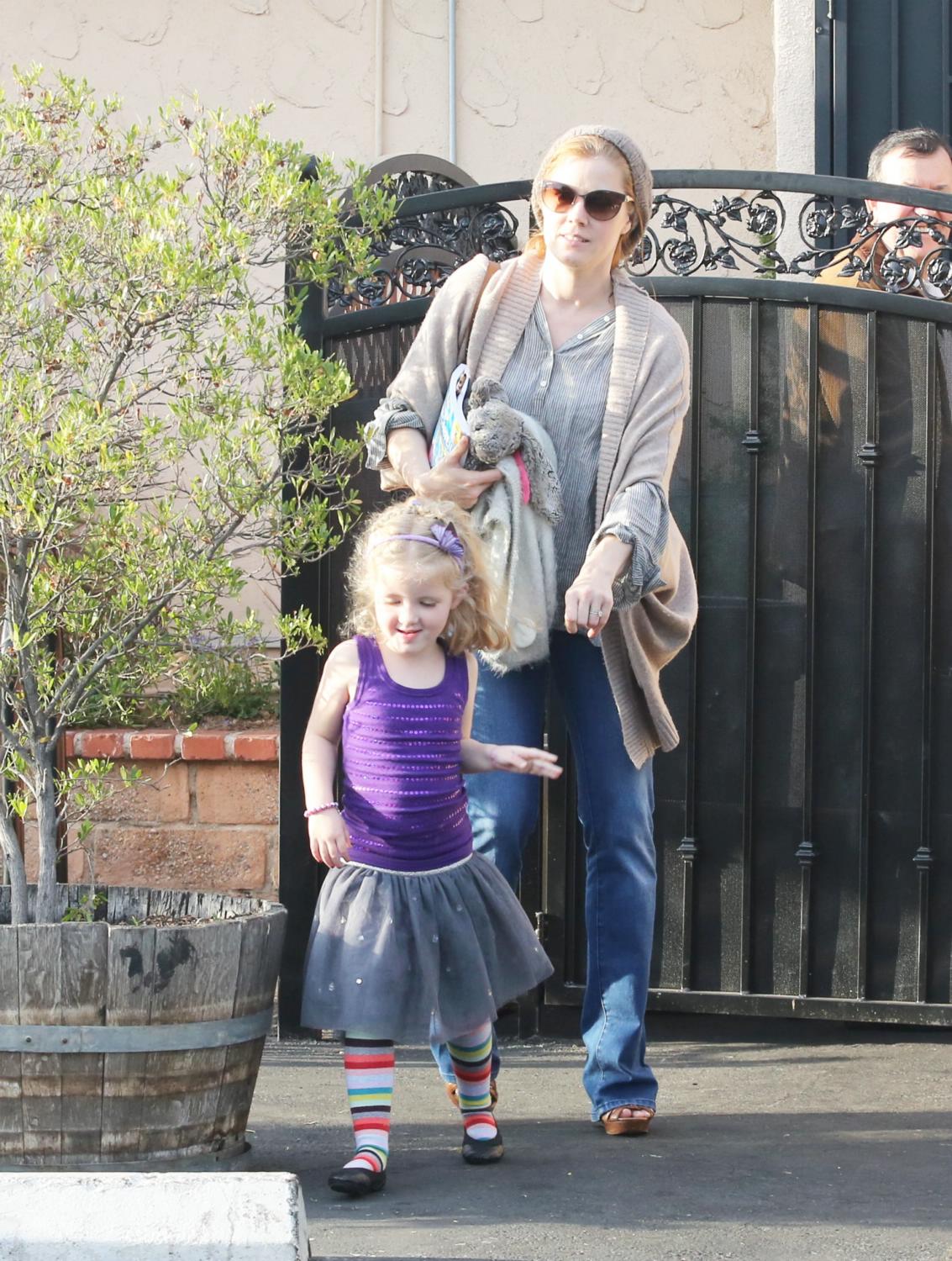 Amy Adams & Hubby Darren Le Gallo with Their Daughter at El Indio - January 18