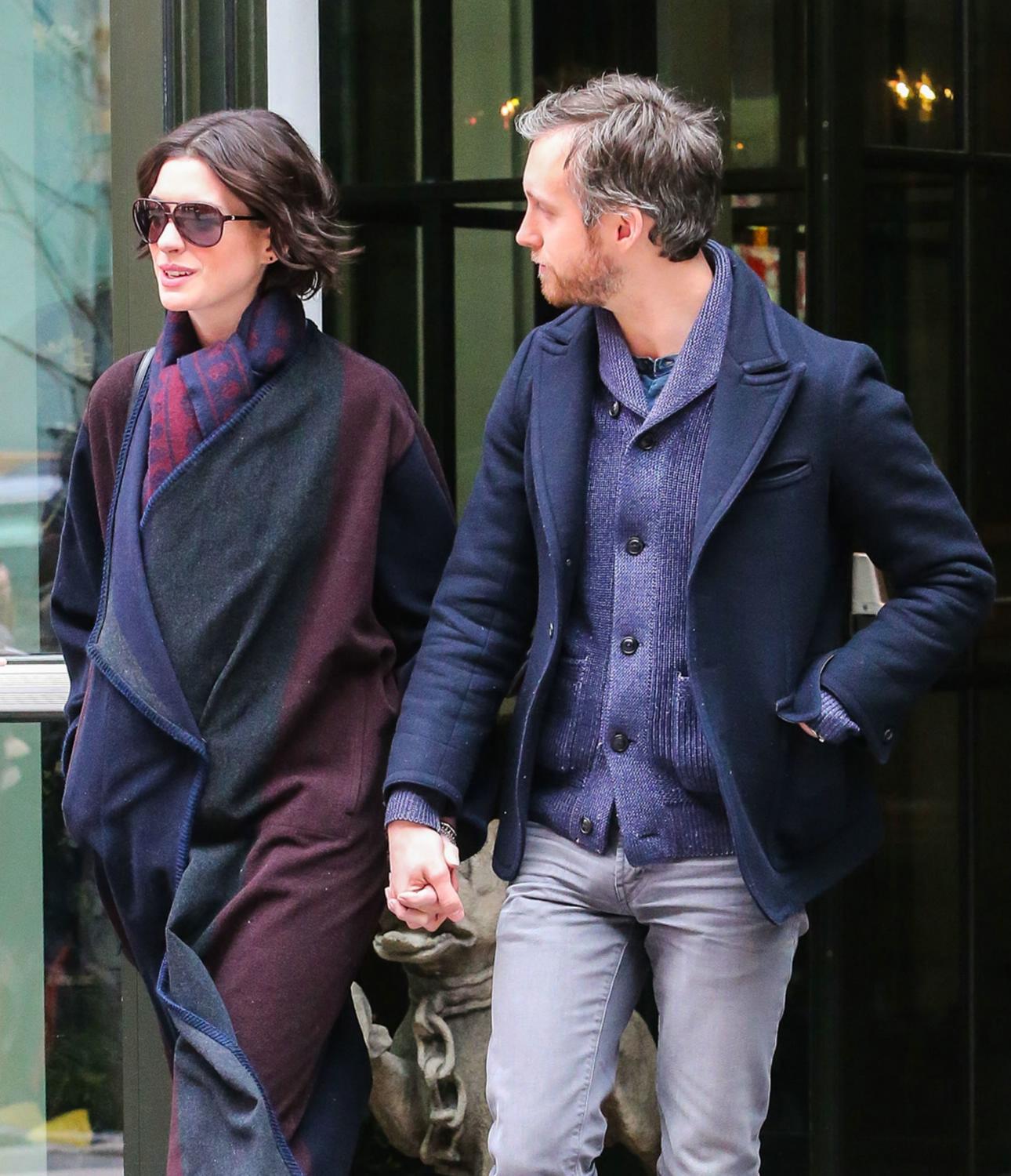 Anne Hathaway and her husband Adam Shulman Leave SoHo Hotel - January 21