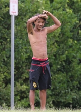 Jaden Smith Showcase His Push Up Routine in Hawaii - January 2