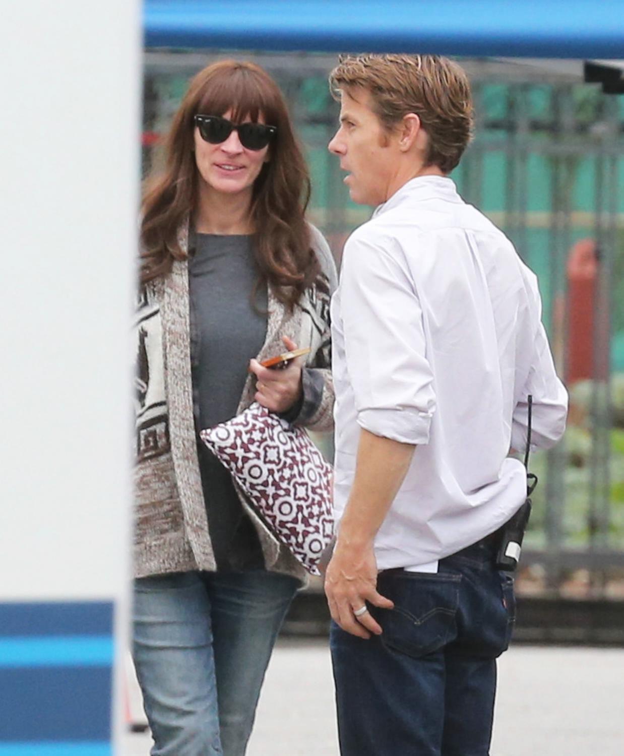 Julia Roberts & Chiwetel Ejiofor Team Up for 'The Secret In Their Eyes' - January 29