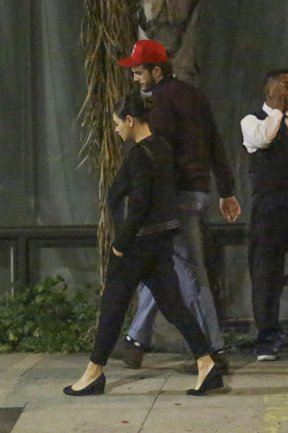 Ashton Kutcher and Mila Kunis In Venice Beach - March 7