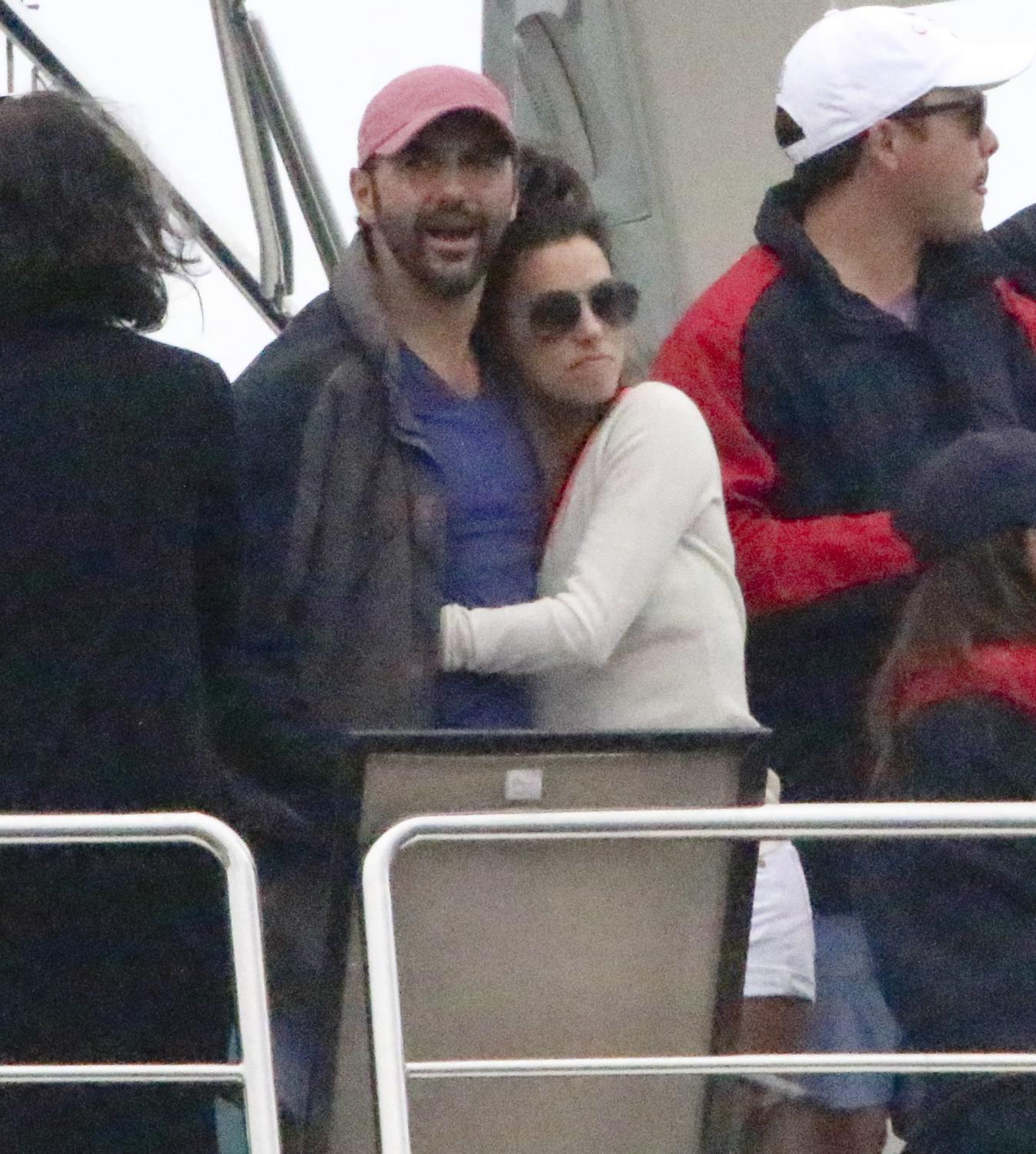 Eva Longoria & boyfriend Jose Baston Dine at Restaurant in Los Cabos - March 8