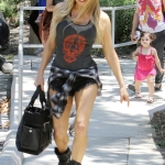 Fergie and Josh Duhamel Leaving A Park in Brentwood ? June 19