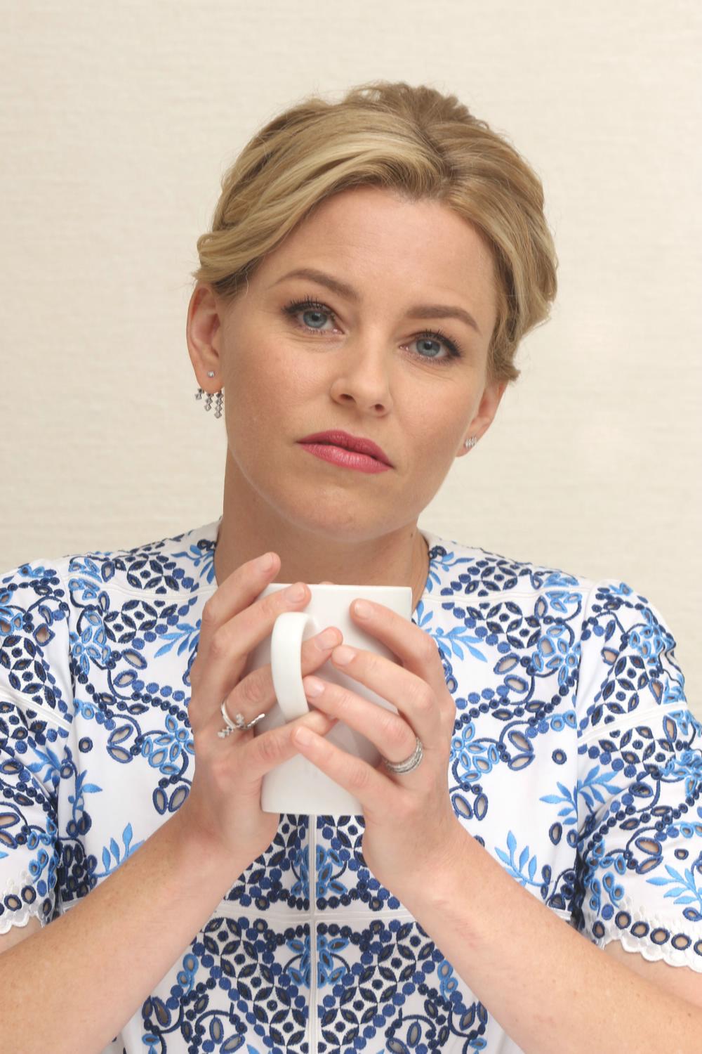 Elizabeth Banks at Press Conference for Love & Mercy