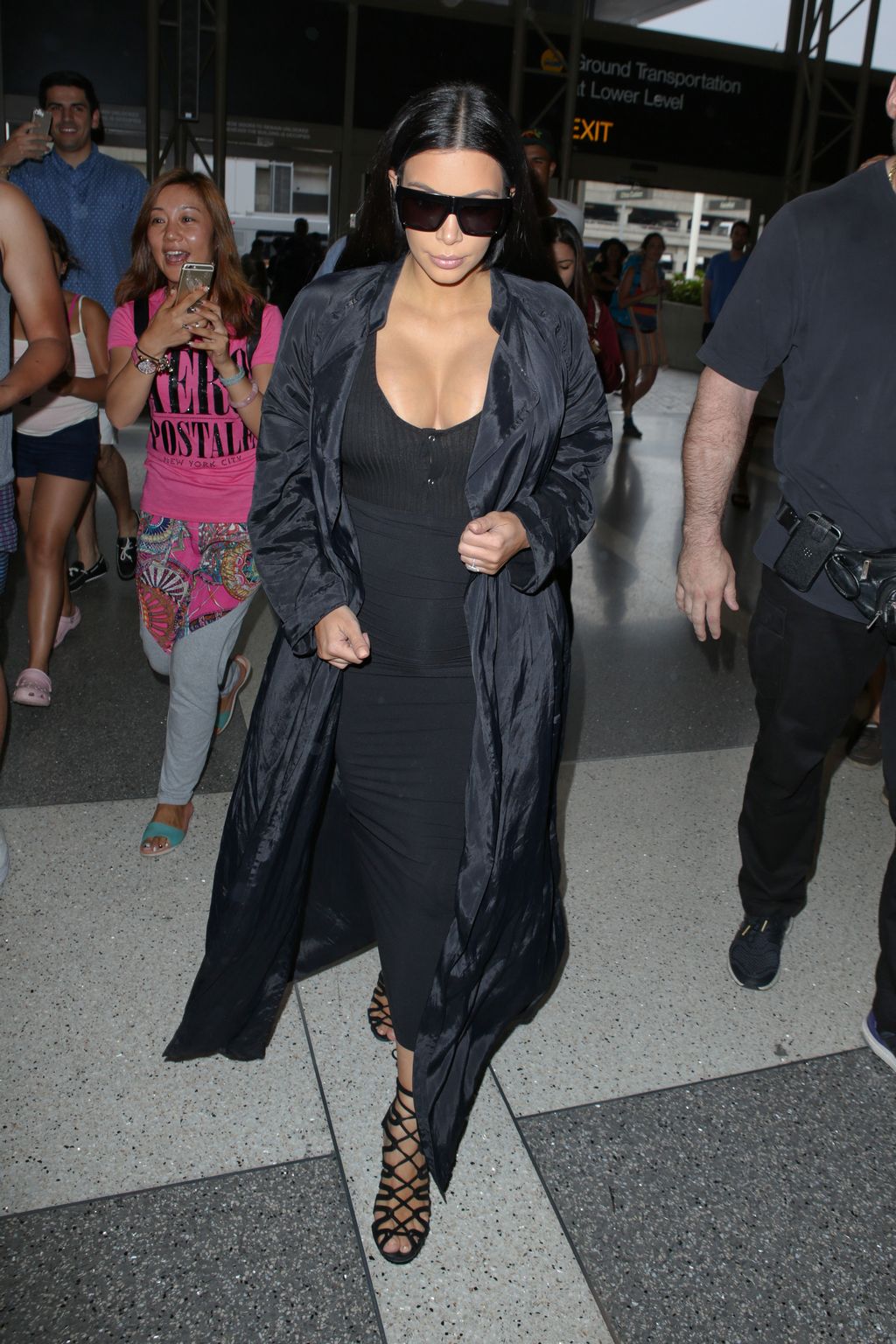 KimKardashian-08