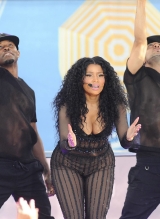NickiMinaj-01