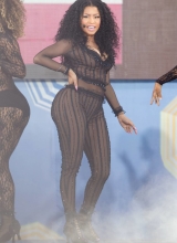 NickiMinaj-05